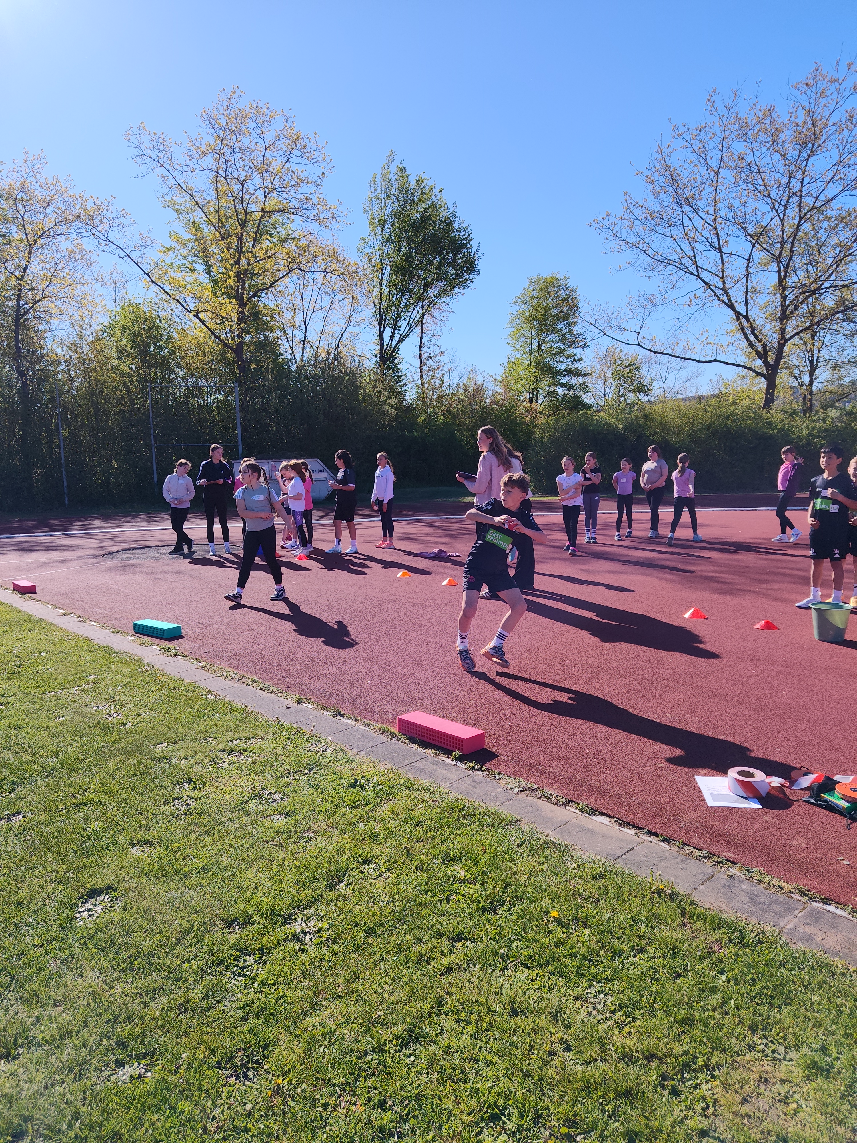 Leichtathletik -2-.jpg