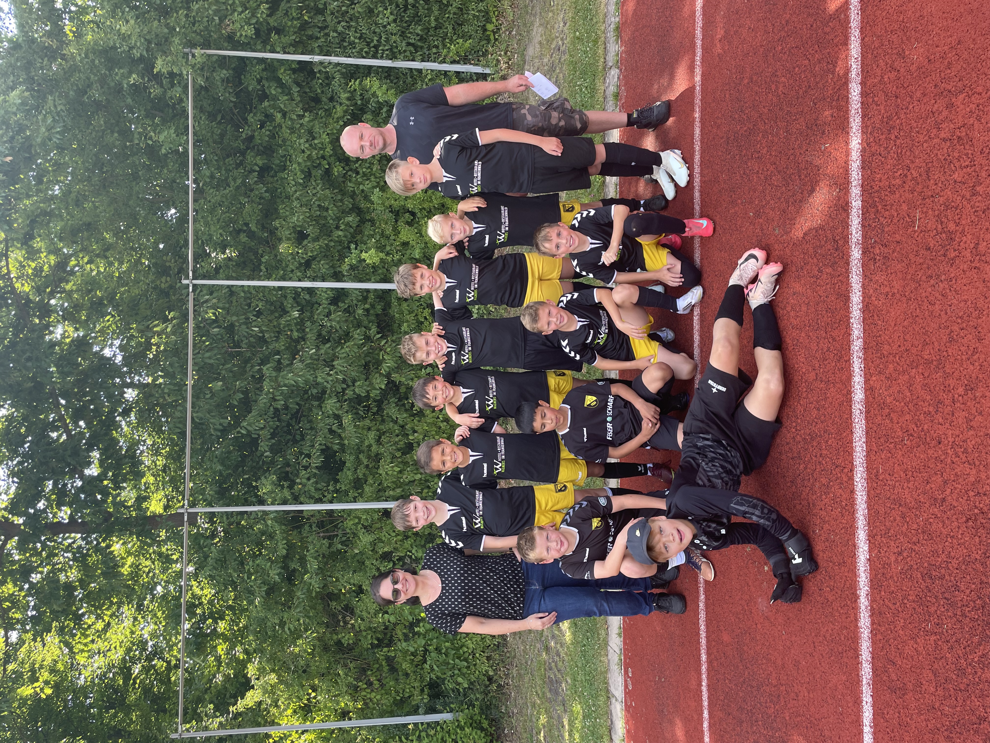 Fußball -9-.jpg (1)