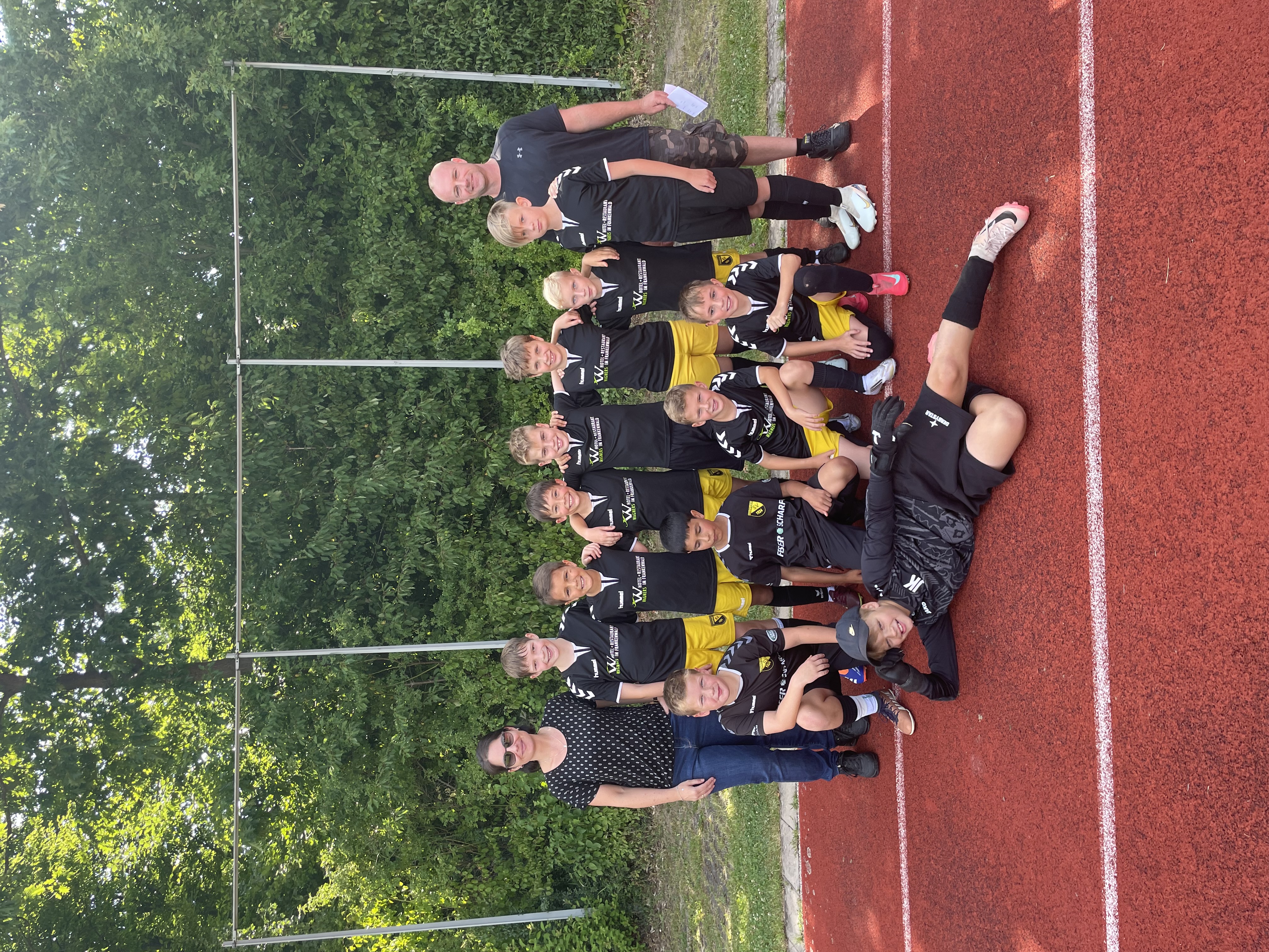 Fußball -11-.jpg (1)