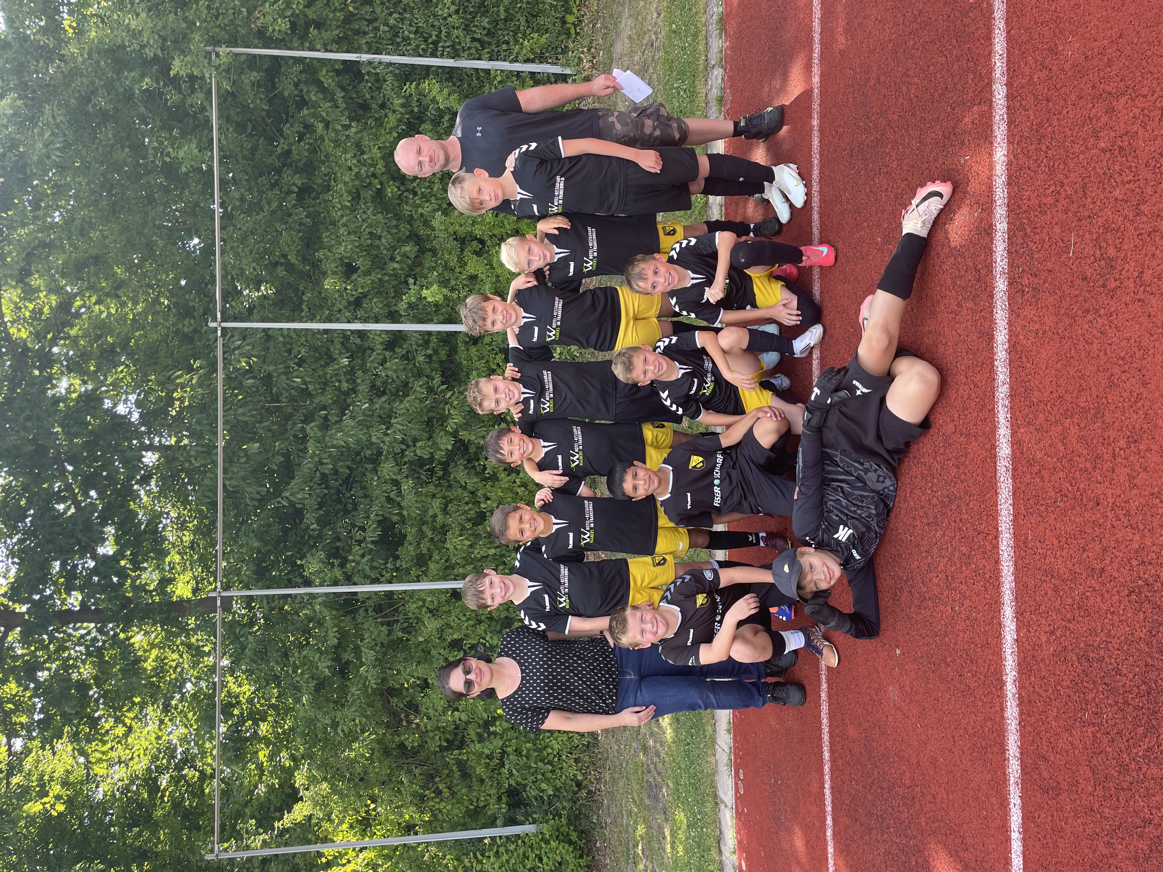 Fußball -15-.jpg (1)