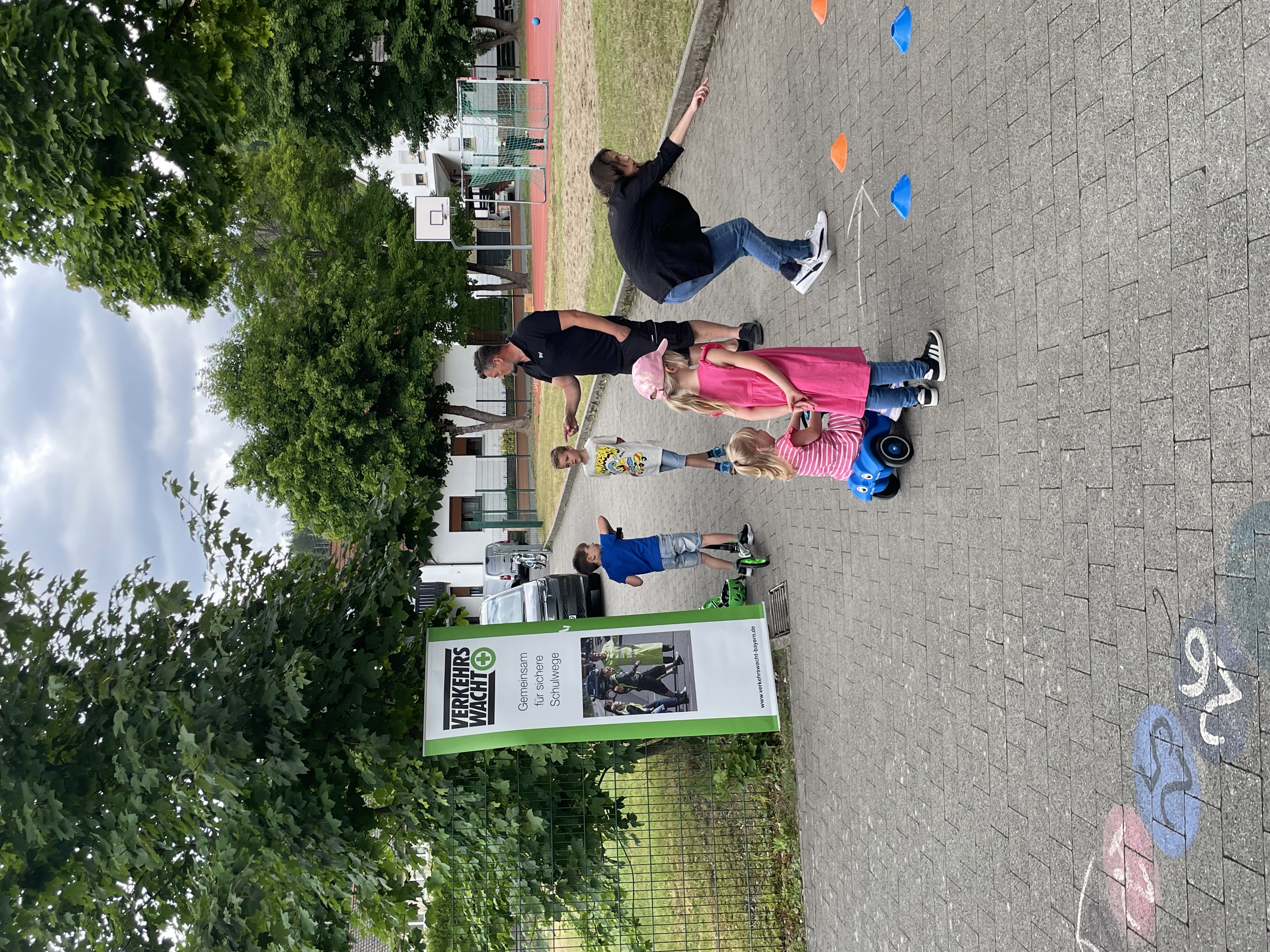 Schulfest -16-.jpg (1)