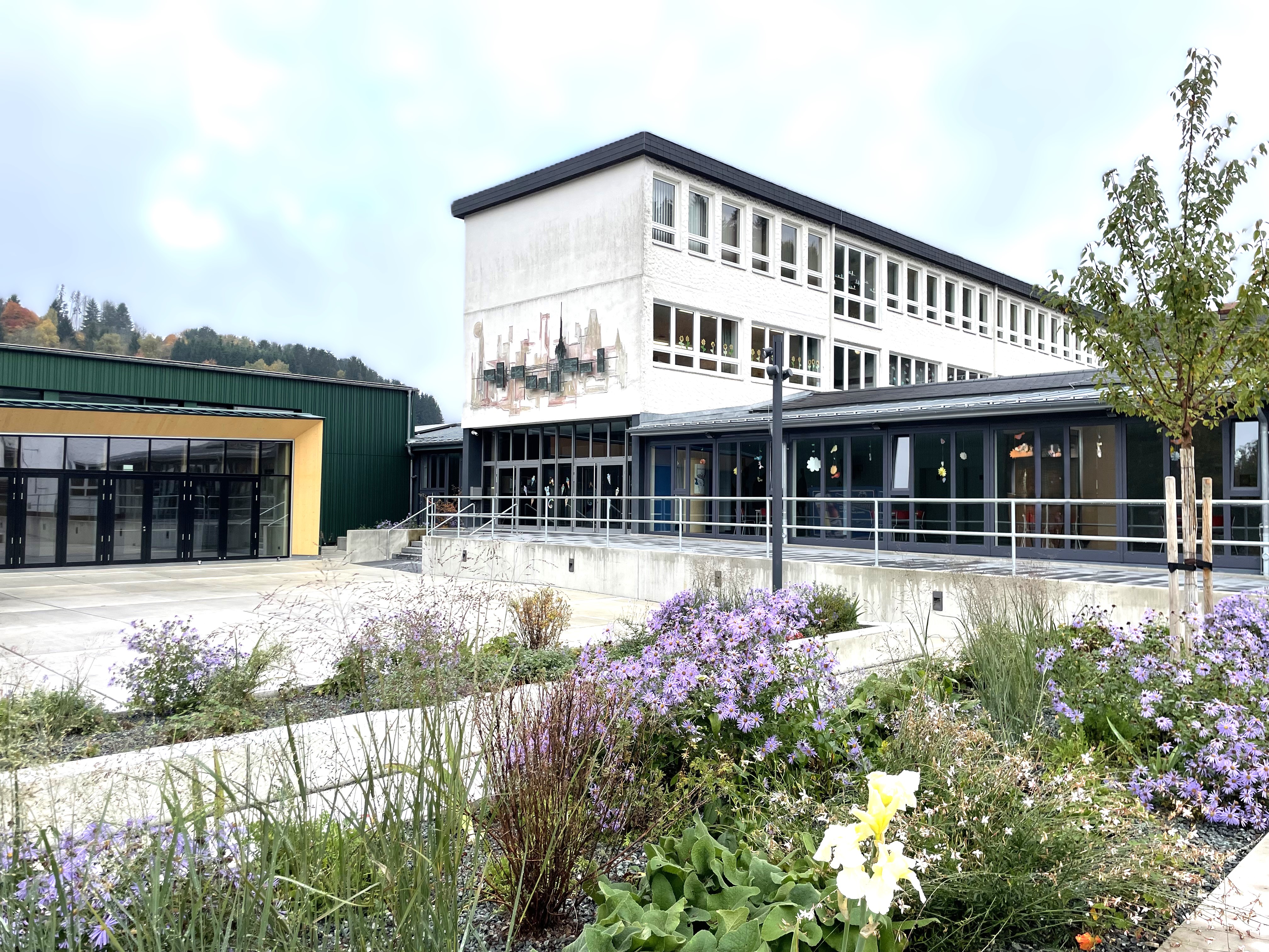 Leider haben wir keinen Alternativtext zu diesem Bild, aber wir arbeiten daran.